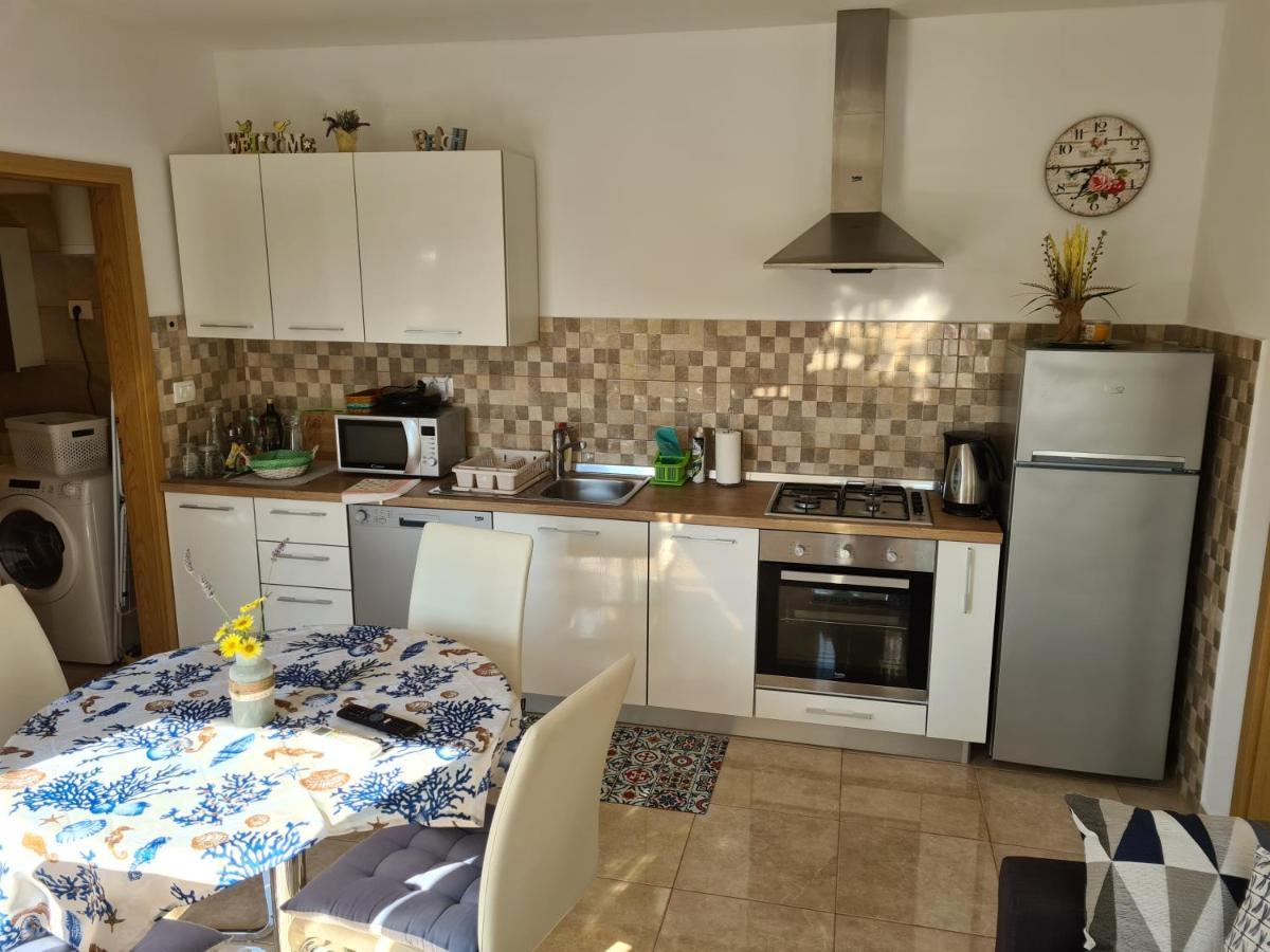 Apartman Luka Banjole Esterno foto