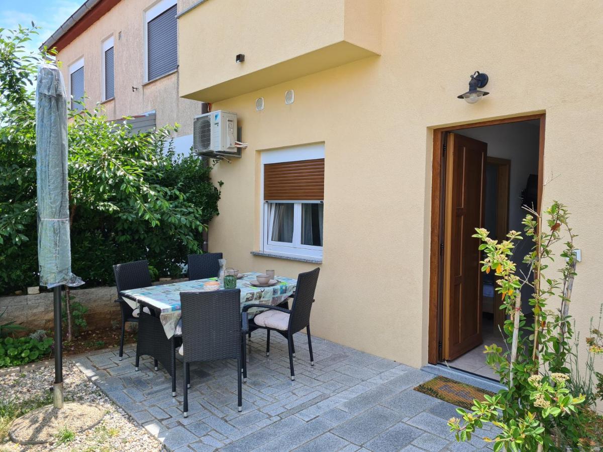 Apartman Luka Banjole Esterno foto