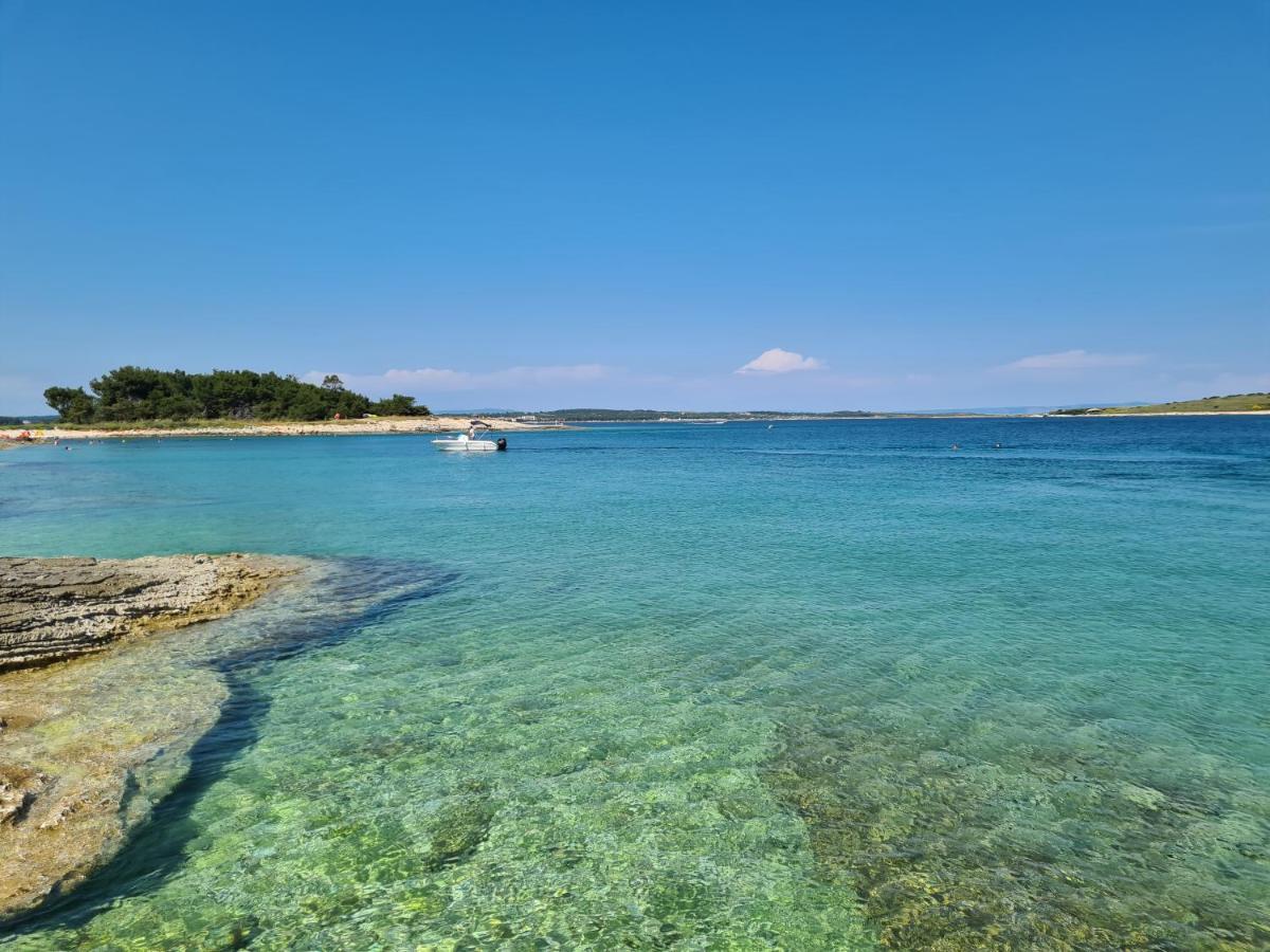 Apartman Luka Banjole Esterno foto